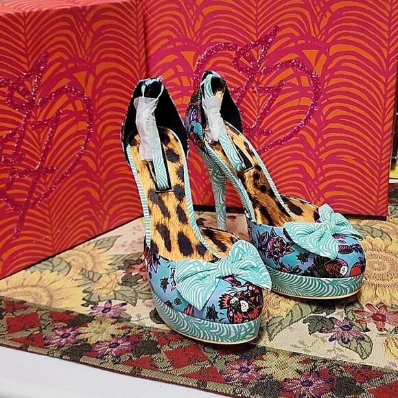 IRON FIST LOCO KOKO Platform Heels In Turquoise size 7 NWT & Box - Picture 1 of 10